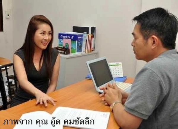 【タイ】人気歌手インリーさん、身内の詐欺行為に被害者救済を申し出る