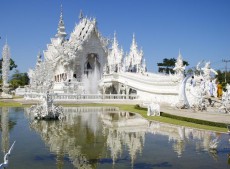 【タイ】中国人観光客を拝観拒絶=チェンライの寺院がマナーに困惑