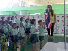 【タイ】津波の避難所と幼稚園を兼ね宿泊もできるユースセンター