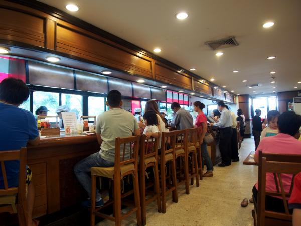 【タイ】在住外国人に人気の24時間営業洋食レストラン