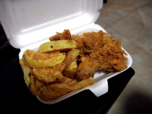 ラオス人に人気のフライドチキンは「KFC」