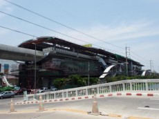 【タイ】BTS延長線の建設が進むサムットプラカン