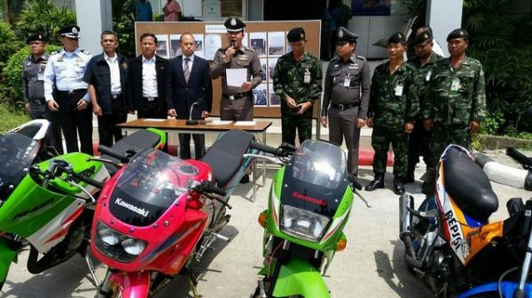 【タイ】スワンナプーム空港内の道路をバイクで暴走した少年ら21人逮捕