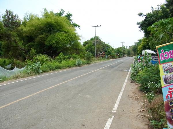 タイ南部、妻が迎えに来ないことが不満の夫が自殺