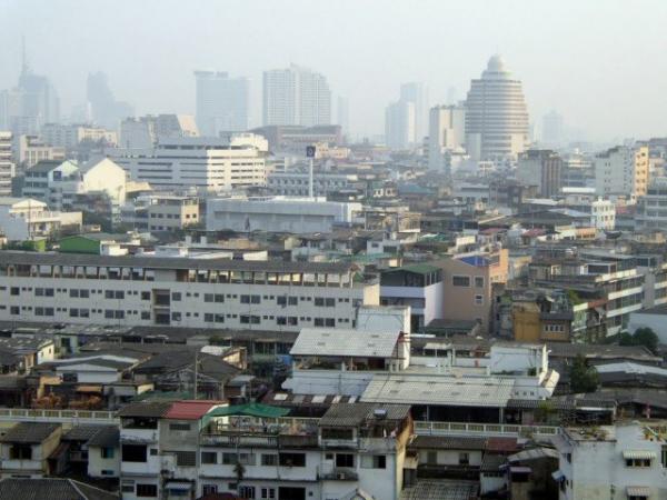 【タイ】株価操作容疑で元弁護士の日本人を逮捕、タイに潜伏9年間