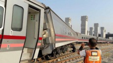 【タイ】導入したばかりの中国製寝台列車が脱線