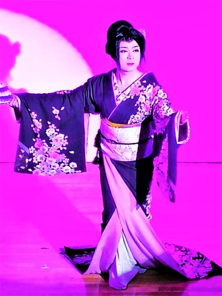 【タイ】女装=ニューハーフじゃない日本の大衆演劇にビックリ