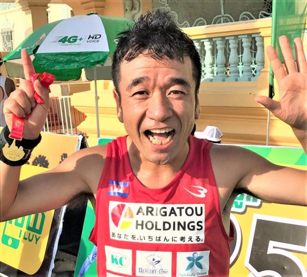 猫ひろし選手『2017 プノンペン国際ハーフマラソン』優勝