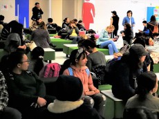 中国人旅行者、成田空港で暴れて逮捕！ 国歌斉唱「愛国無罪」はお粗末な発想