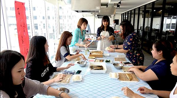 【タイ】地方から根付く日本料理 - 石巻物産展で料理教室が好評