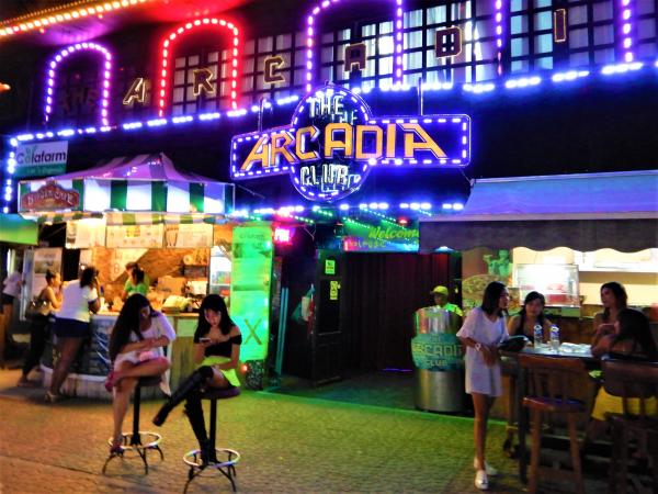 フィリピン最大の歓楽街、韓国経営の店舗やホテルが増えトラブルさらに増加