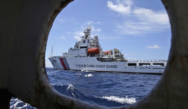中国の海洋調査船団がベトナムのEEZに9日ぶりに、14日再び侵入
