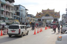 【ミャンマー】記者ら拘束の国境警備隊兵士を処分　カレン州タイ国境で暴行