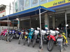 【フィリピン】マクタン・セブ空港のあるラプラプ市、規制緩和でバイク店も営業スタート