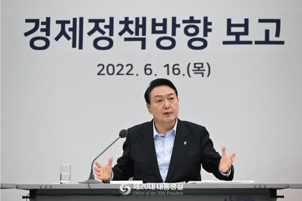 【コラム】すごく20世紀な「尹大統領」ー韓国