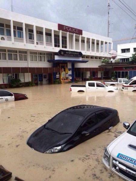 タイ南部プーケット、豪雨で洪水=ビーチ周辺は床上浸水