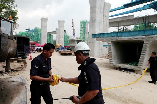 【マレーシア】高架鉄道建設中に橋桁が落下=作業員1名死亡、2名が不明に