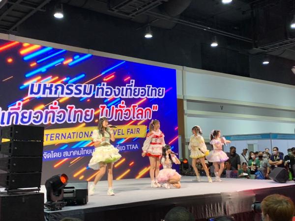 【タイ】国際旅行博で日本への旅行をアイドルグループSUMOMOが応援