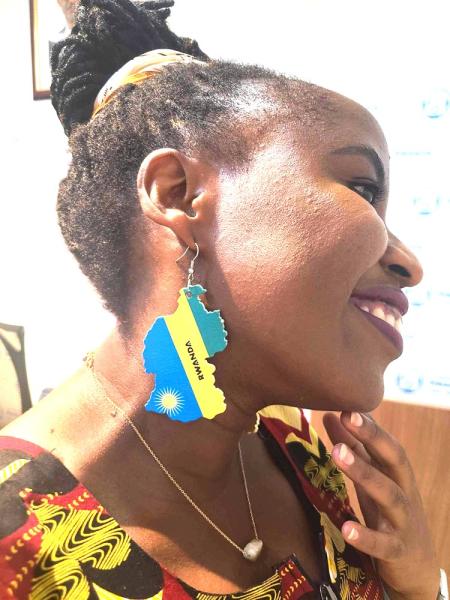 ルワンダの魅力を発見！  「第1回 ルワンダ人女子留学生を囲んでのアフタヌーンティー会」開催