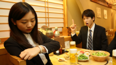 「すごいですね」「なるほど」→会話を“陳腐”にしてしまいがちだが…あとに付け加えるだけで途端に“会話上手”になれる〈ナイスなひと言〉