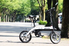 漕ぐのがしんどくなったらバイクに！1台で3機能な折り畳み「EVバイク」