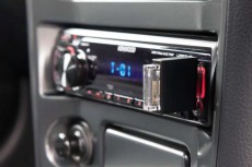 車内で音楽を聴くならUSB端子のBluetoothレシーバーがいい理由