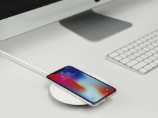 iPhoneもAndroidも“置くだけ充電”はスピードが重要！