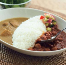 人気の無印カレーに小腹満たしサイズが新登場！