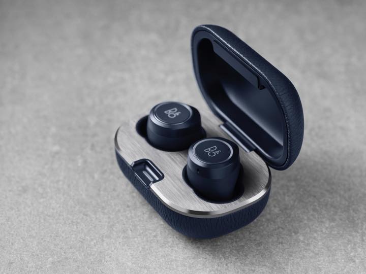 Seraphさま専用　B&O ワイヤレスイヤフォン ケース付き Amazon.co.jp: Bang & Olufsen ワイヤレス耳掛けイヤホン Earset
