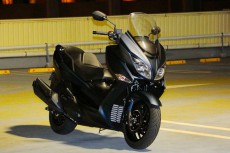 【スズキ バーグマン400試乗】400ccエンジンの力強さが光るビッグスクーターの進化形