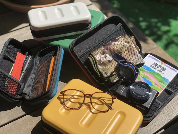 NEIGHBORHOOD　ハードシェルケース NEIGHBORHOOD ハードシェルケース バッグの荷物を移動したら