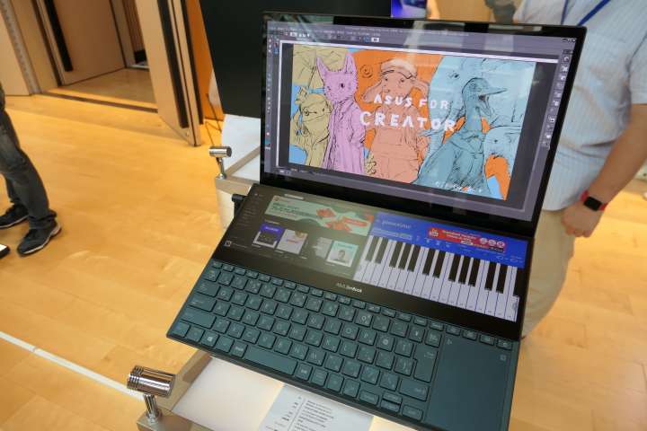 キーボード側にも画面が!? 2画面ノートPC「ZenBook Pro Duo」が楽しい ...