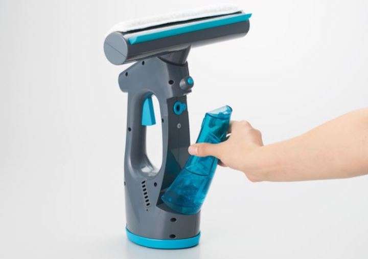 こりゃ便利!水滴を電動で吸い取る窓用クリーナーで掃除が捗るぞ 記事詳細|Infoseekニュース こりゃ便利!水滴を電動で吸い取る窓用クリーナーで掃除が捗るぞ 記事詳細|Infoseekニュース