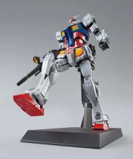 動く実物大ガンダムを1/144でドックごとガンプラ化！ってややこしいぞ！