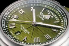 歴史的傑作機「ダグラスDC-3」にインスピレーションを受けた優美な機械式腕時計