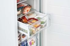 まとめ買いや作りおきにぴったりな縦長冷凍庫！解凍もできるって！