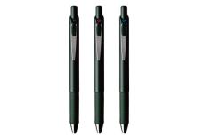 世界に誇れるボールペン“エナージェル”。黒緑を纏ったリッチな佇まいに惚れ惚れ！