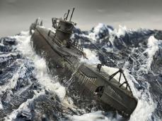 U-96製作は佳境に突入！吠える北大西洋の海と荒れる波を再現！【達人のプラモ術＜Uボート＞】