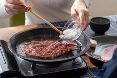 燕三条の町工場がすき焼き店のために作った鉄製「すき焼き鍋」で自宅でもおいしい関西風すき焼きを堪能しよう！