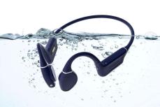 骨伝導、完全防水、メモリ内蔵なワイヤレスイヤホンだから水中でも音楽が聴ける！