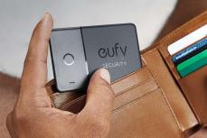 Apple製品とも相性◎。Eufyの紛失防止トラッカーは財布に入れてもモコッとしない薄型！