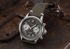 質実剛健なシンプルさを体現するドイツ時計ジンの「356フリーガー・クラシック」