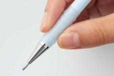1.3mmの太芯で折れにくい。ぺんてる「AMAINシャープペン」のメリットとは？