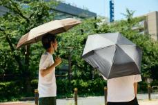 「男の日傘って実際どう思う？」モノ系メディア編集者とスタイリストが改めて考えてみた