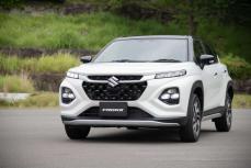 激戦区にクーペタイプのクロスオーバーSUV投入！スズキの新型コンパクトSUV「フロンクス」まもなく日本上陸