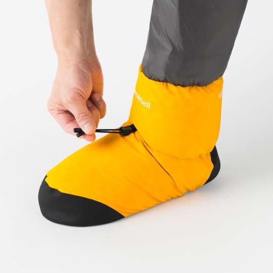 冬キャンはもちろん“暖房控えめ派”にも朗報。モンベルのダウン入り