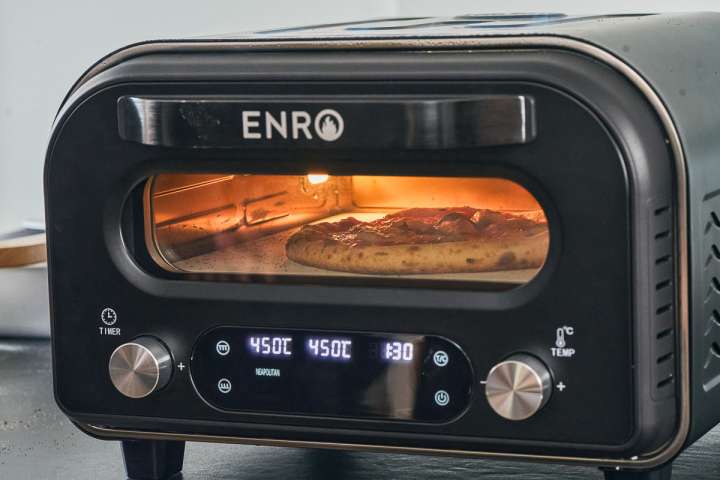 ピザ好き注目！ENROの「電気式窯焼マスター」なら自宅で本格的な