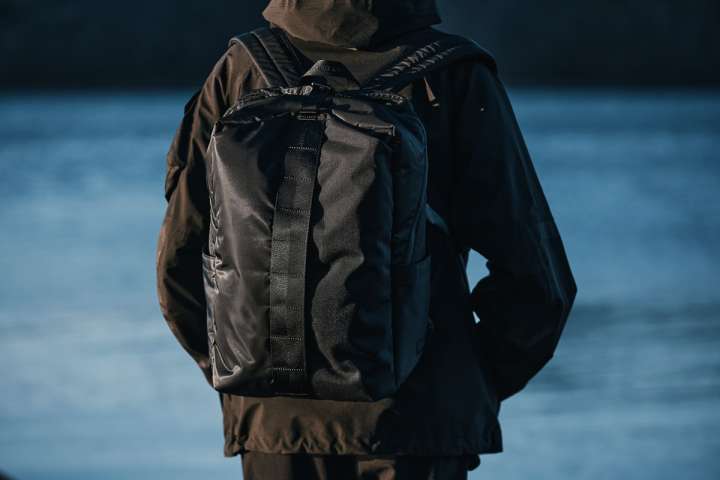 【美品】BRIEFING×White Mountaineering バックパック WM x BRIEFING 'X-PAC BACK PACK' - White Mountaineering