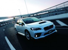 伝説の名車の足回りを継承！AT免許で乗れるSTI謹製のスバル「WRX」