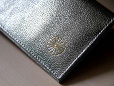 2025皇居 長財布 ジッパーポケット付き ウワサの“皇居財布”を入手！旅行用にイイ感じな長財布がたったの2000円